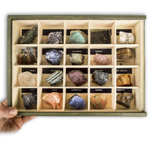 Cargar imagen la galería, Colección de 20 Minerales del Mundo caja
